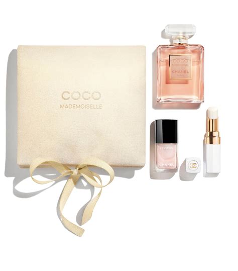 chanel coco mademoiselle secret look pouch|coco mademoiselle pouch.